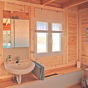 Surfcamp La Pared, Bungalow Bad