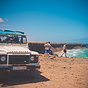 Geländewagen Tour Pause an einsamen Strand