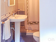 Jedes Zimmer hat Dusche und WC