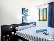 Schlafzimmer mit Doppelbett Schlafzimmer mit Doppelbett