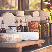 Ziegenkäse und Oliven von der Insel Fuerteventura