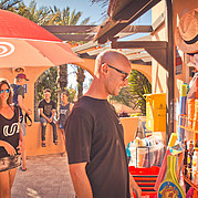 Der kleine Supermarkt in La Pared ist auch Sonntags geöffnet Der kleine Supermarkt in La Pared ist auch Sonntags geöffnet