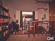 Wohnzimmer mit Meerblick, Tresen, Sofa 