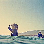 Wellen suchen im Line up